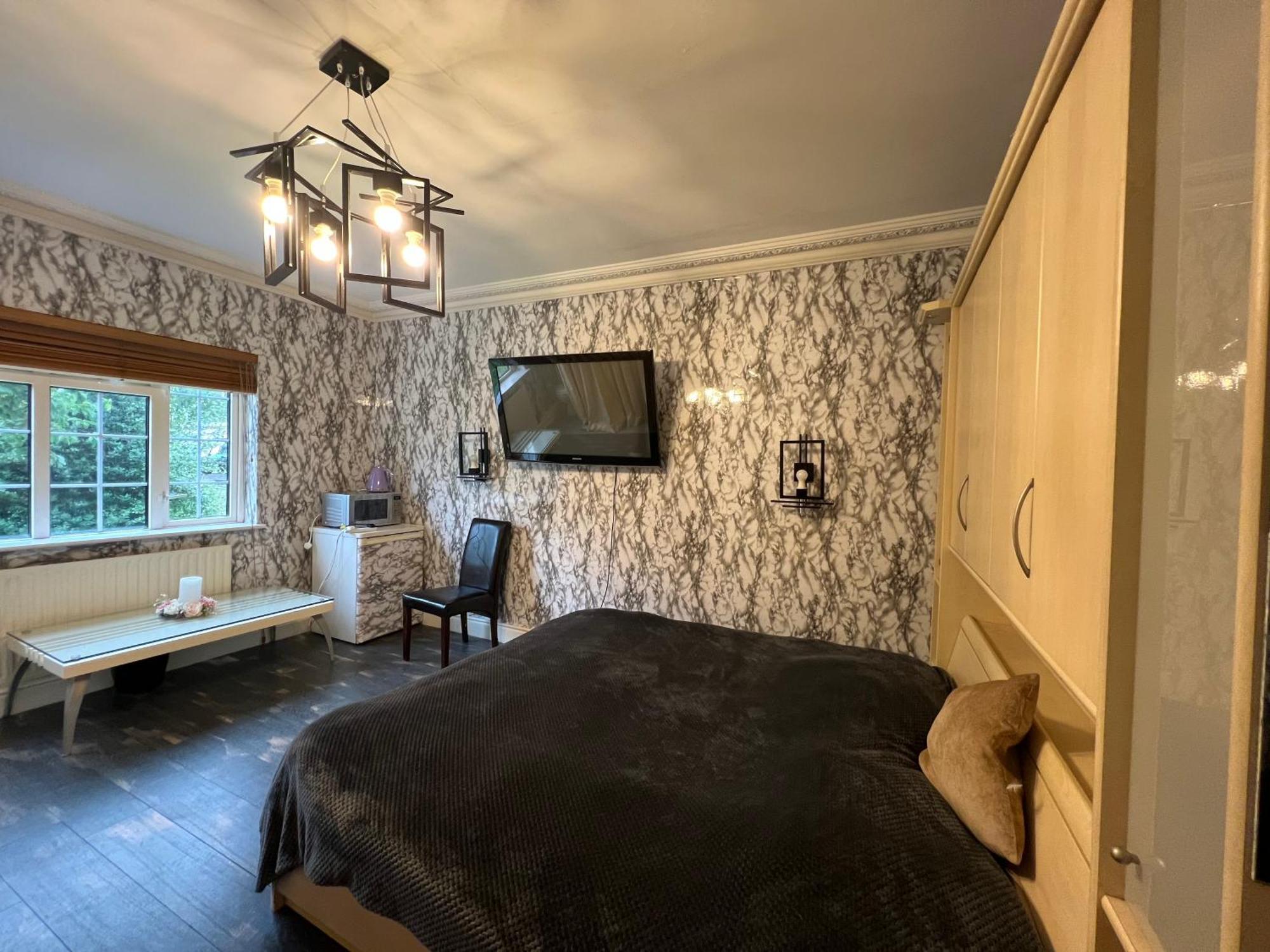 The Caduceus- Residence Чертсі Екстер'єр фото